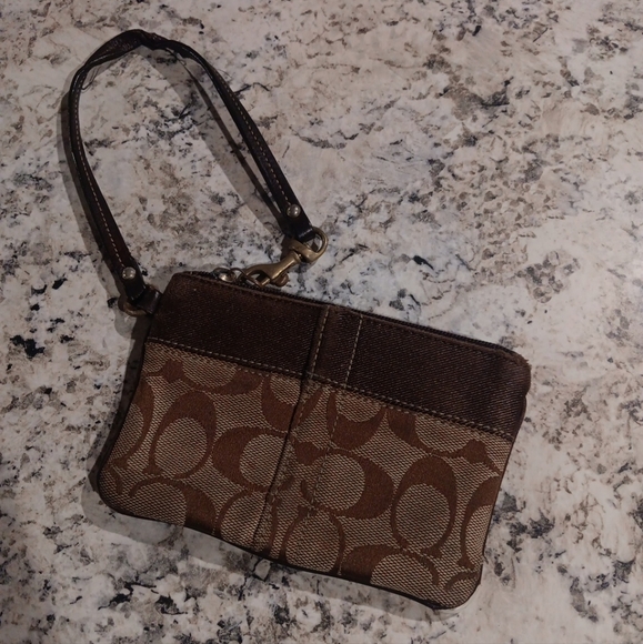 VTG Coach Womens Wristlet Brown Monogram Key Clip Detachable Strap S - Picture 1 of 5